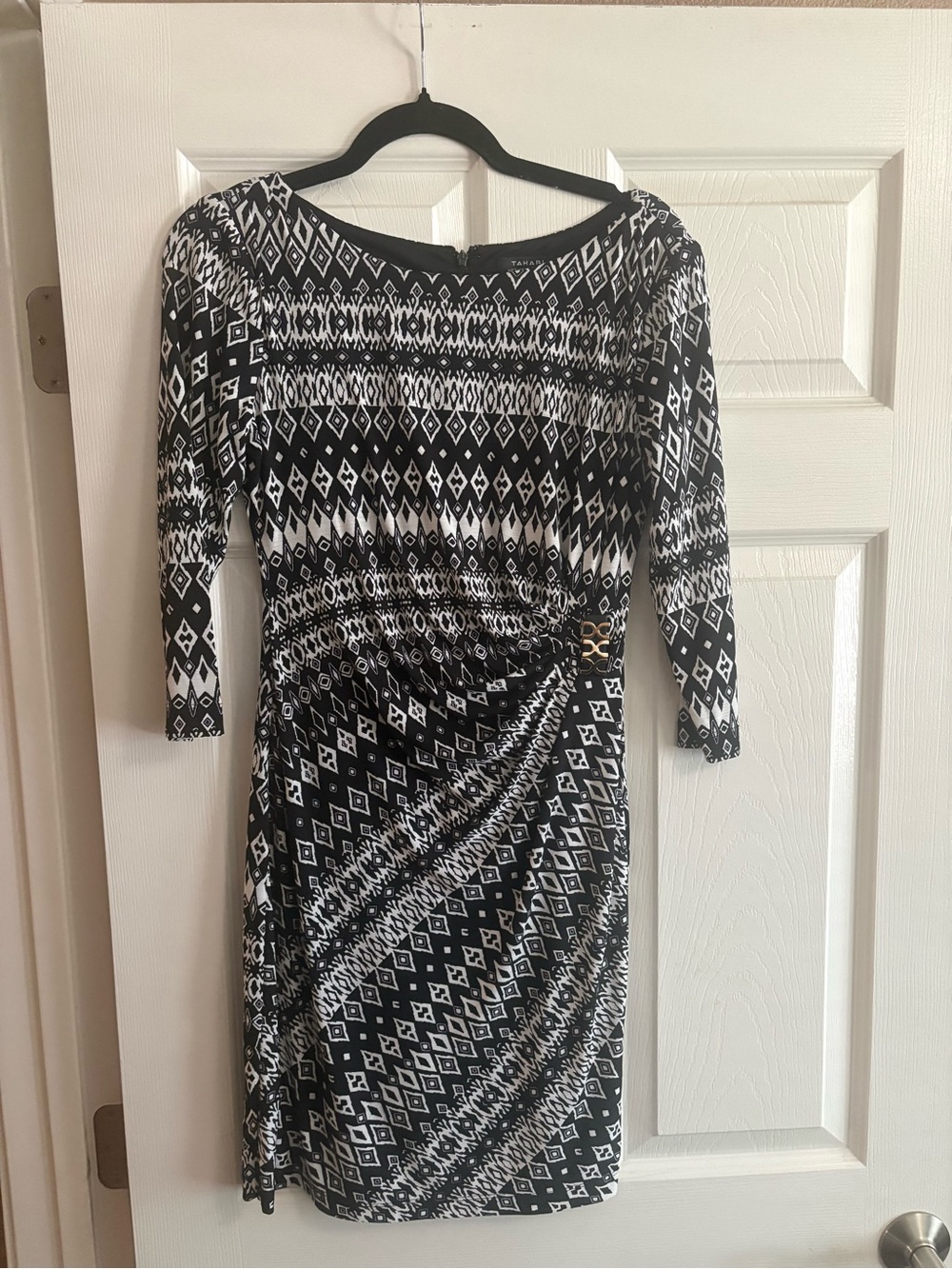 Tahari Arthur S. Levine 3/4 sleeve mini dress geometric office career workwear 4